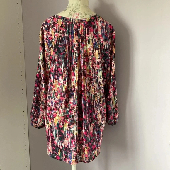 NYDJ printed blouse size large - Picture 6 of 10